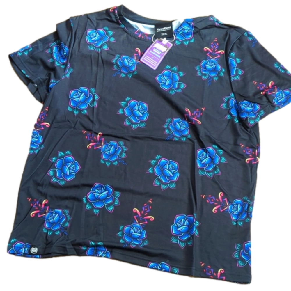 Fresh hoods T-shirt NWT